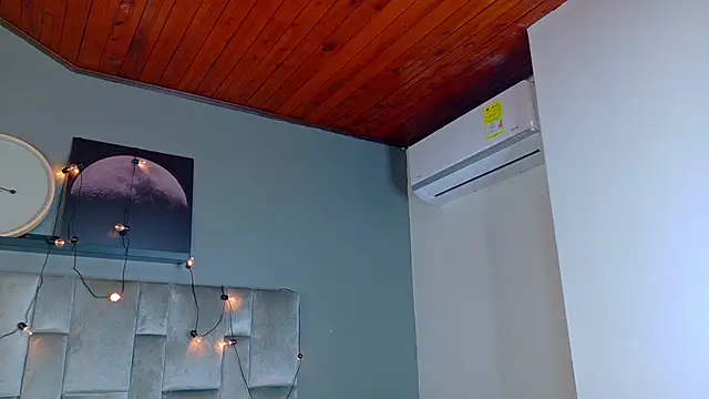 Miia Anderson online show from 25, 4, 2026