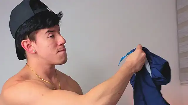 maxxcooper1 online show from 13, 1, 2026