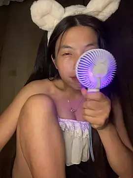Snapshot of lux-su chatting on 25, 5, 2026 lux-su online show from 25, 5, 2026