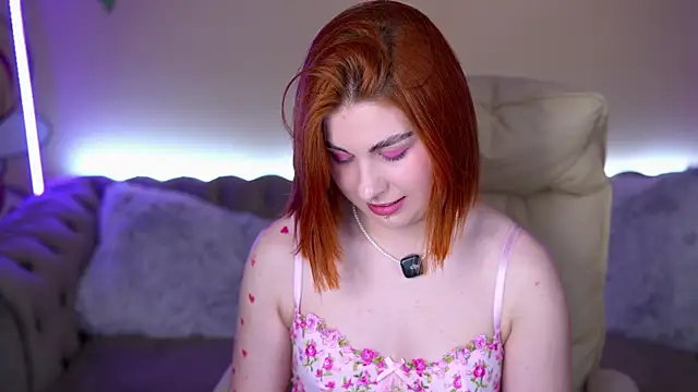 GingerPinky online show from 27, 4, 2026