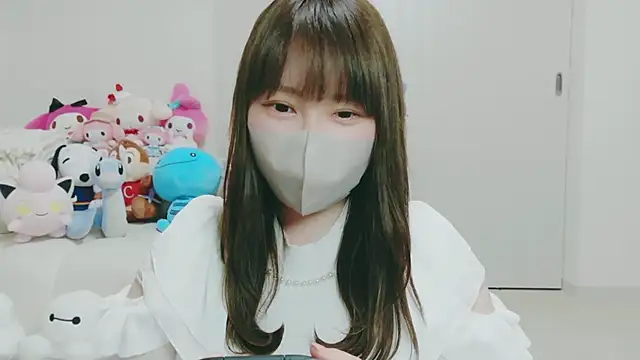 yuyuchan   online show from 8, 4, 2026