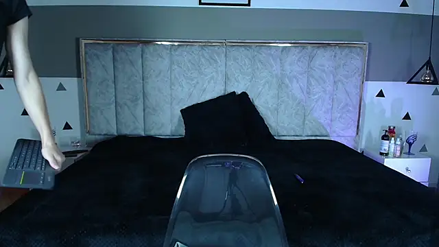 JiangShy666 online show from 21, 4, 2026