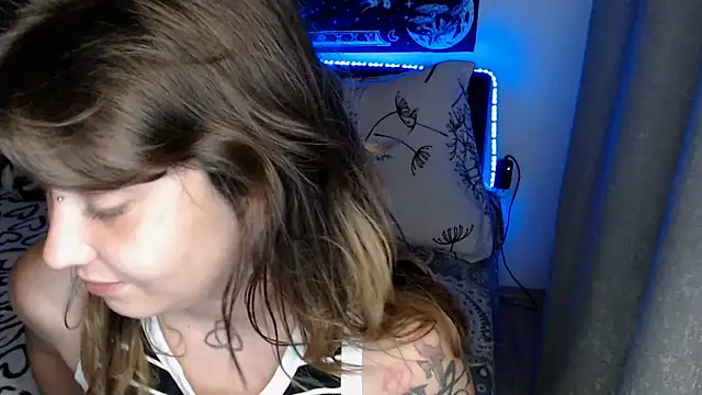 AlienforTwenty online show from 4, 7, 2026