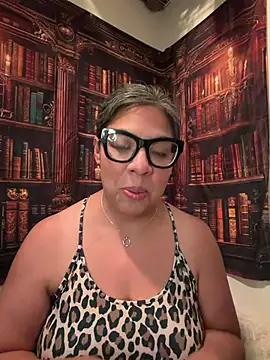 BettyWhispers online show from 23, 7, 2026