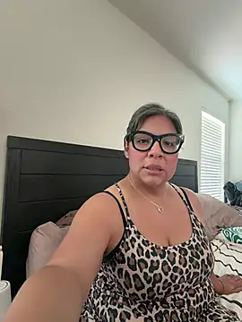 BettyWhispers online show from 28, 7, 2026
