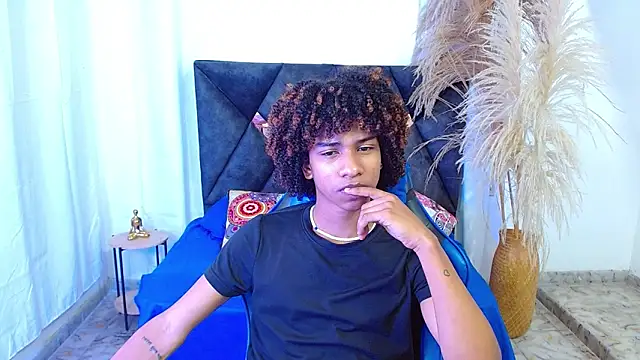 angelll18  online show from 21, 4, 2026