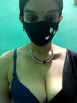 Snapshot of Radhi_Radhu chatting on 14, 1, 2026 Radhi Radhu online show from 14, 1, 2026