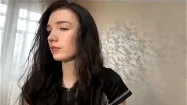 IsabellaWave online show from 5, 3, 2026