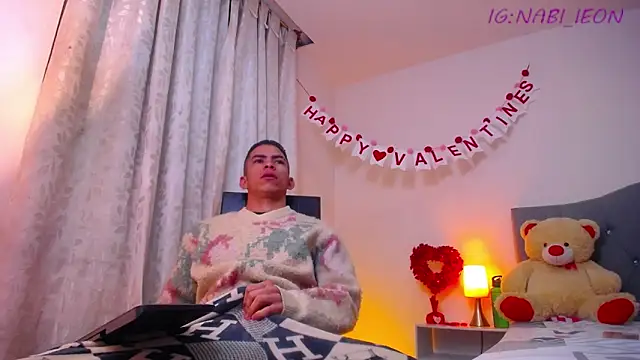 Snapshot of TOMBOYSEXX chatting on 15, 2, 2026 TOMBOYSEXX online show from 15, 2, 2026