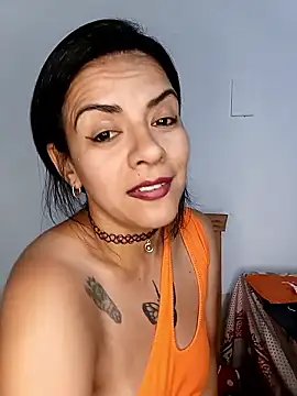 Snapshot of luluclark69 chatting on 8, 1, 2026 luluclark69 online show from 8, 1, 2026