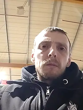 CrookedBunk3527 online show from 16, 1, 2026