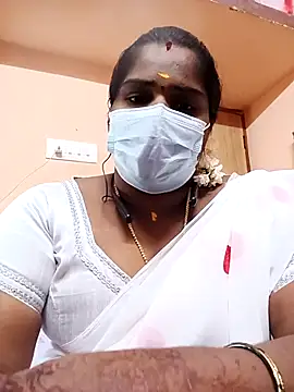 Snapshot of Tamil_Bhuvi69 chatting on 5, 2, 2026 Tamil Bhuvi69 online show from 5, 2, 2026