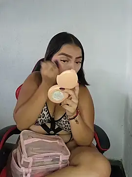 Mia em online show from 21, 4, 2026