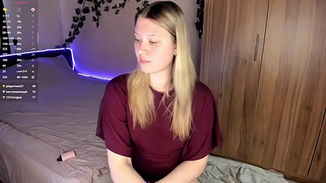 SkyeDavis online show from 22, 4, 2026