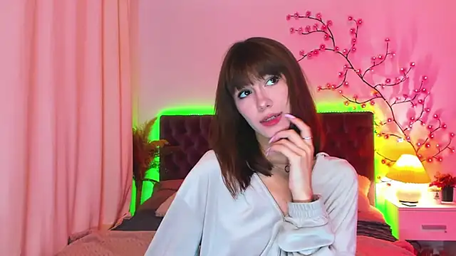 MilanaHotts online show from 24, 7, 2026