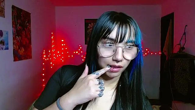 Snapshot of _Veronicaa_ chatting on 2, 4, 2026 Veronicaa online show from 2, 4, 2026