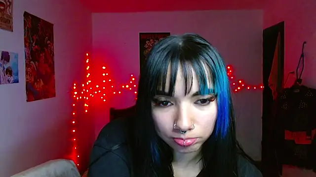Snapshot of _Veronicaa_ chatting on 8, 4, 2026 Veronicaa online show from 8, 4, 2026