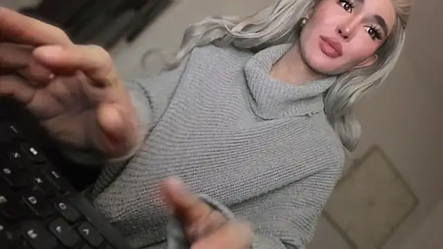 mxshemale ladyboy online show from 14, 3, 2026