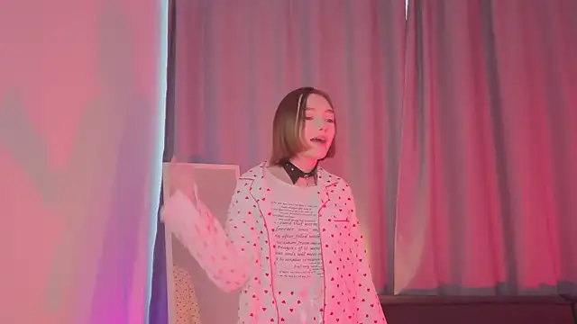 Leyla crsh online show from 14, 1, 2026