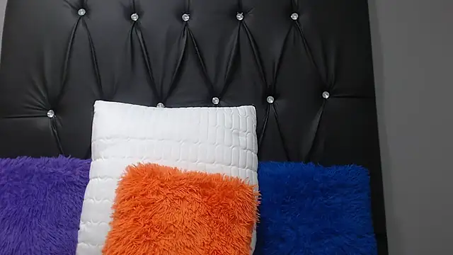 TemptingCloeXx online show from 11, 4, 2026