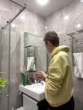 Sensual Flower online show from 12, 2, 2026