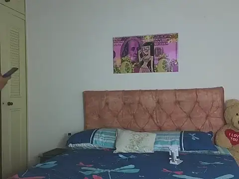 Snapshot of Valery__lovex chatting on 18, 1, 2026 Valery lovex online show from 18, 1, 2026