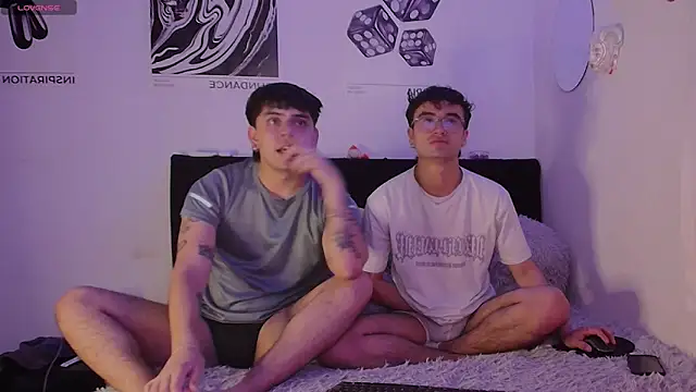 Snapshot of charlie_dicker chatting on 22, 12, 2025 charlie dicker online show from 22, 12, 2025