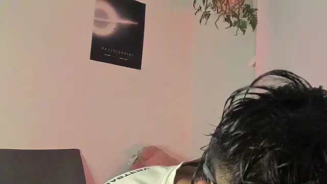 Snapshot of charlie_dicker chatting on 5, 1, 2026 charlie dicker online show from 5, 1, 2026