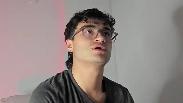 Snapshot of charlie_dicker chatting on 3, 2, 2026 charlie dicker online show from 3, 2, 2026