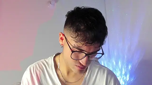 Snapshot of charlie_dicker chatting on 14, 2, 2026 charlie dicker online show from 14, 2, 2026