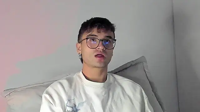 Snapshot of charlie_dicker chatting on 22, 2, 2026 charlie dicker online show from 22, 2, 2026