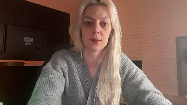 Snapshot of Melina_Diamond chatting on 7, 1, 2026 Melina Diamond online show from 7, 1, 2026