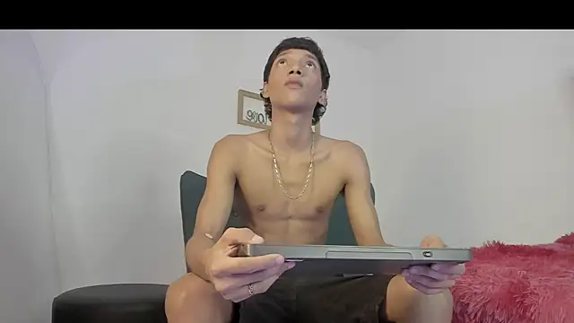 Snapshot of im_ralff chatting on 19, 6, 2026 im ralff online show from 19, 6, 2026