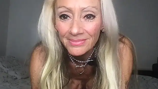 siennadiamond online show from 18, 5, 2026
