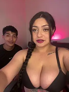 Snapshot of Amyy_1 chatting on 16, 12, 2025 Amyy 1 online show from 16, 12, 2025