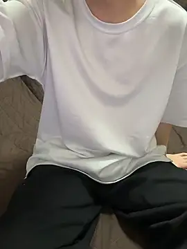 tubasa1216 online show from 4, 2, 2026