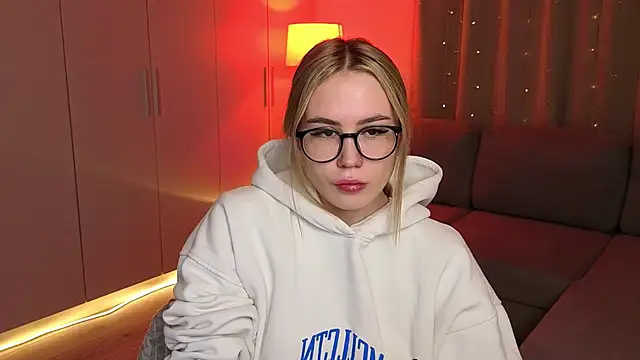 Aurelia Voss online show from 19, 2, 2026