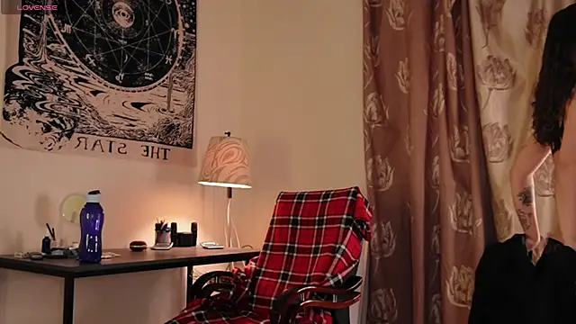 prancing girl online show from 16, 6, 2026