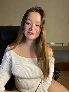 Snapshot of CaramelleSugarr chatting on 13, 2, 2026 CaramelleSugarr online show from 13, 2, 2026