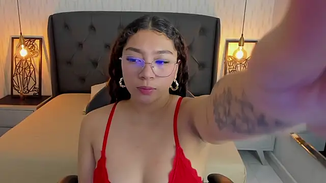 angelinemore online show from 9, 3, 2026