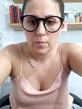 SofiEsteves online show from 21, 4, 2026