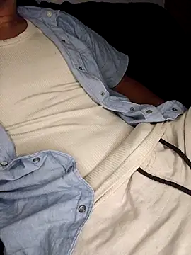 Snapshot of HotJXS chatting on 18, 12, 2025 HotJXS online show from 18, 12, 2025