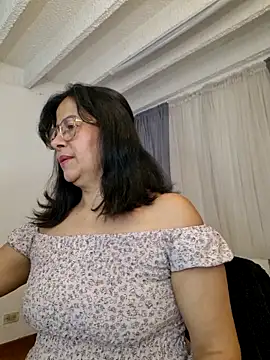 christy ant online show from 25, 4, 2026