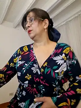 christy ant online show from 27, 4, 2026