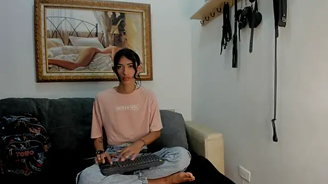 Snapshot of Sunny_OS chatting on 23, 12, 2025 Sunny OS online show from 23, 12, 2025