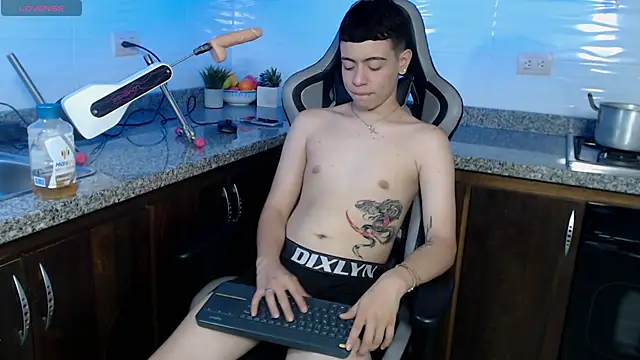 alex xhunter online show from 23, 4, 2026