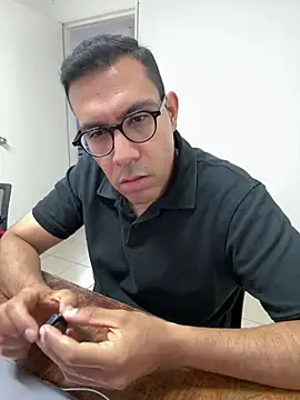 AdrianGarcia89 online show from 11, 6, 2026