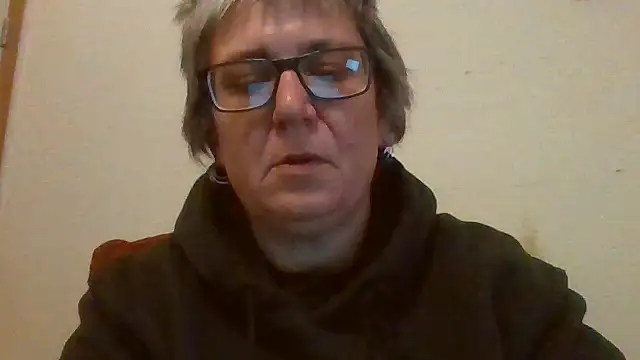 becky1111 online show from 23, 4, 2026