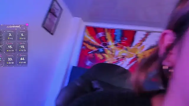 Violet Blazee online show from 3, 2, 2026