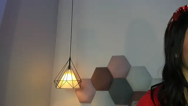 GahiaBelucci online show from 23, 4, 2026